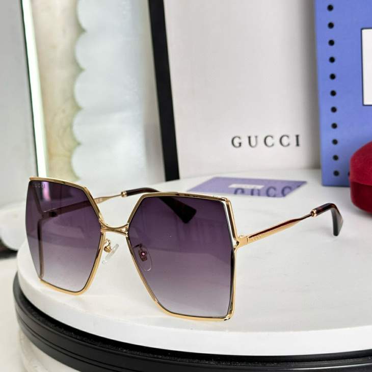 Picture of Gucci Sunglasses _SKUfw79398856fw